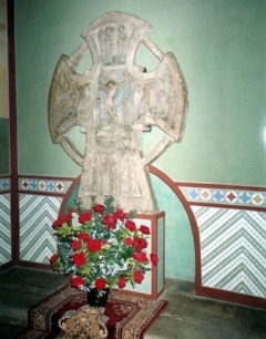 ο τάφος της οσία Ξ�νιας στο παρεκκλησιό της μ�σα στο Κοιμητήριο Σμολ�νσκ της Αγ. Πετρούπολης